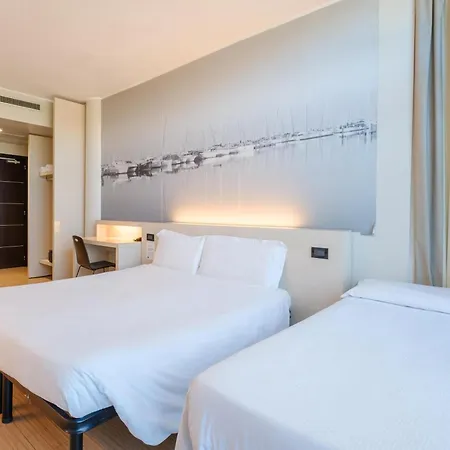 B&B Hotel Ravenna Отель 3*